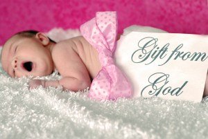 Nama Bayi Perempuan Dengan Makna / Arti Hadiah