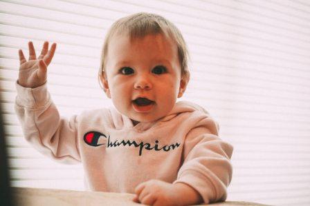 Nama bayi laki laki bulan februari